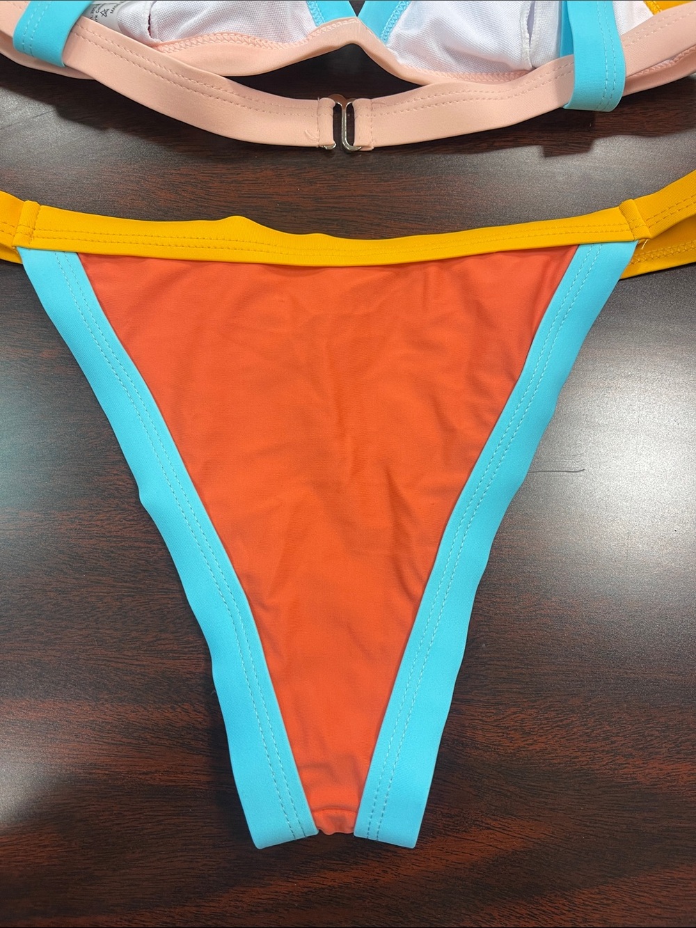 SHEIN Medium Triangle Top Bikini - Picture 6 of 8